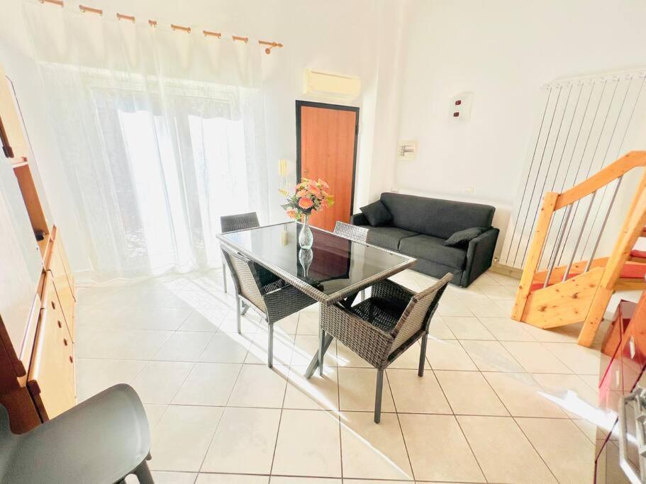 Suite Dei Fiori - Luxury Open Space 圣雷默 外观 照片